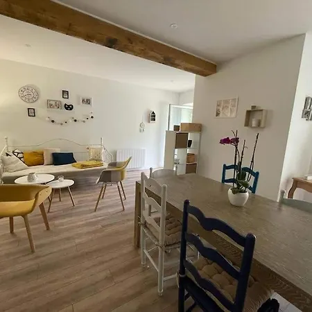 De Charme - 3 Chambres, 5 Lits - De 4 A 7 Personnes *