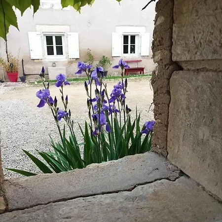 Vakantiehuis De Charme - 3 Chambres, 5 Lits - De 4 A 7 Personnes *