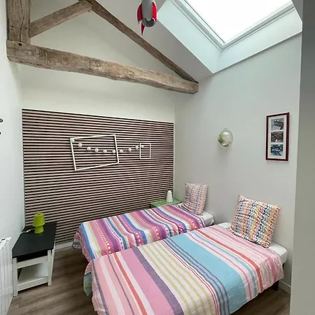 De Charme - 3 Chambres, 5 Lits - De 4 A 7 Personnes * Avanton