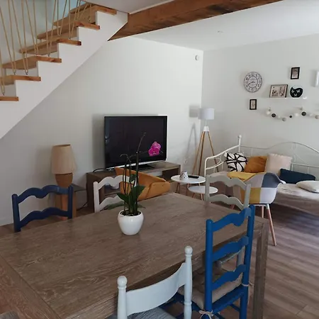 Vakantiehuis De Charme - 3 Chambres, 5 Lits - De 4 A 7 Personnes