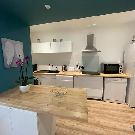 De Charme - 3 Chambres, 5 Lits - De 4 A 7 Personnes * Avanton