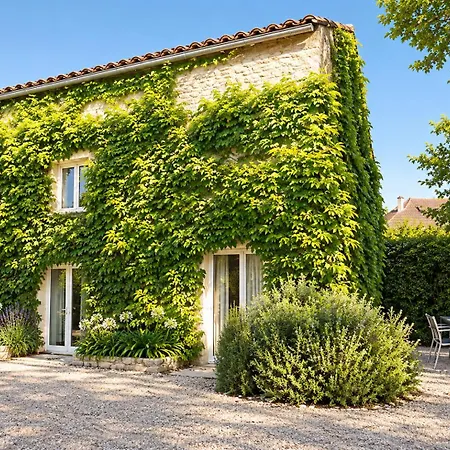 Сasa de vacaciones De Charme - 3 Chambres, 5 Lits - De 4 A 7 Personnes